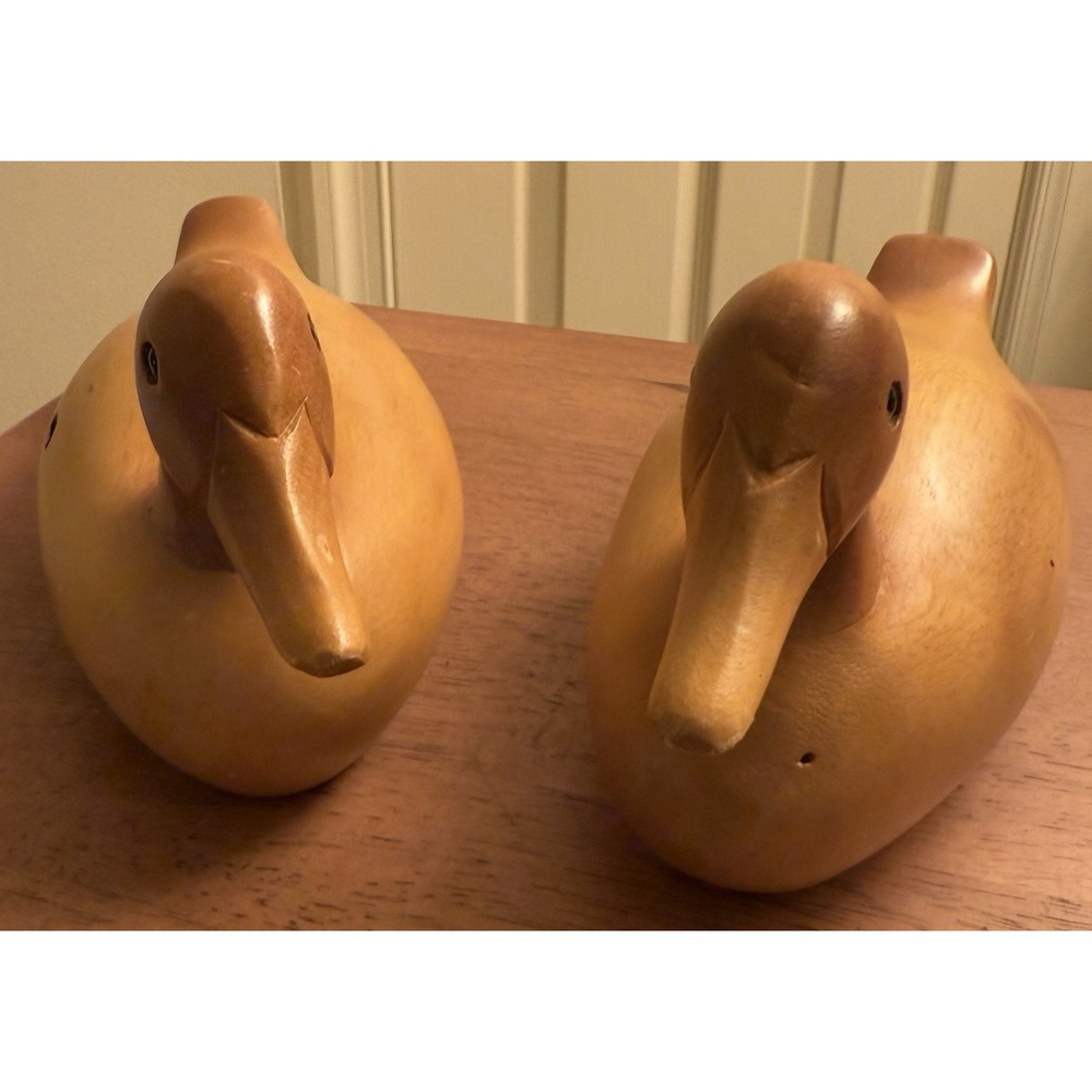 Set Of 2 Wooden Hand Carved Duck Decoys‎ With Glass Eyes 9"